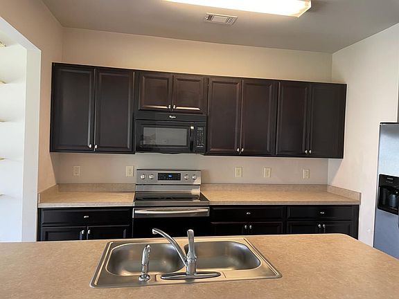 4th image of 337 Highland Pointe Cir E