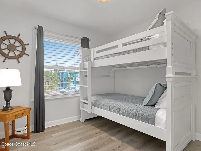 8309 Rosalind Ave — Photo 32