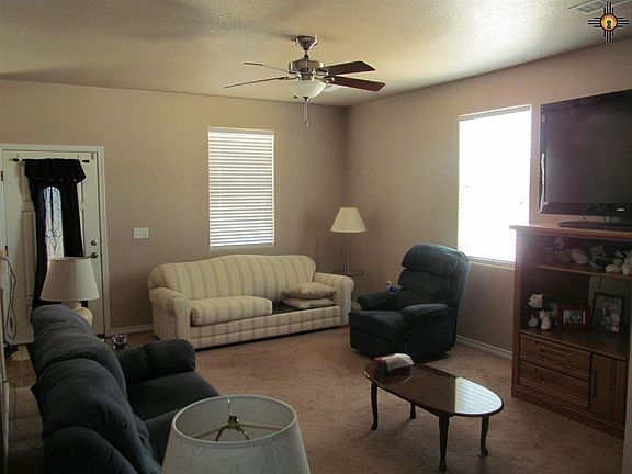 3rd image of 701 N 11th St