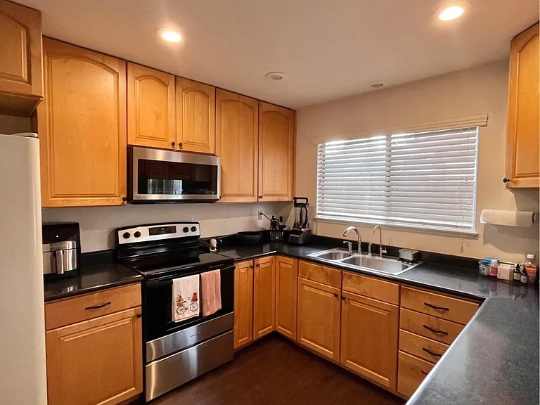 3548 Larchmont Square Ln — Photo 3