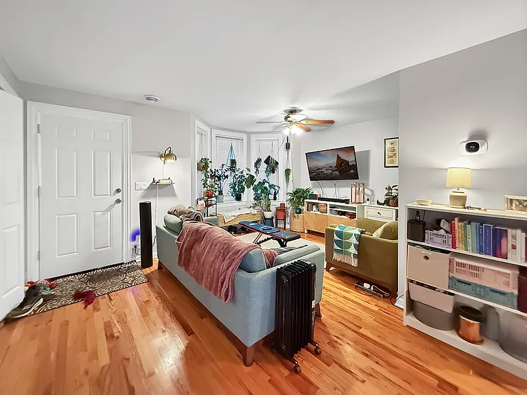 3122 N Francisco Ave #1 — Photo 5
