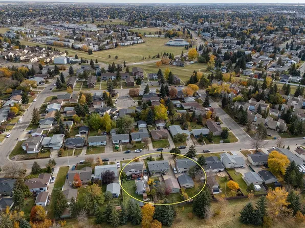 188 Richfield Rd NW, Edmonton, AB T6K 0A2