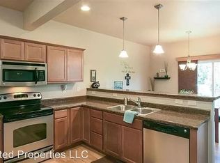 1782 Sara Ct, North Liberty, IA 52317