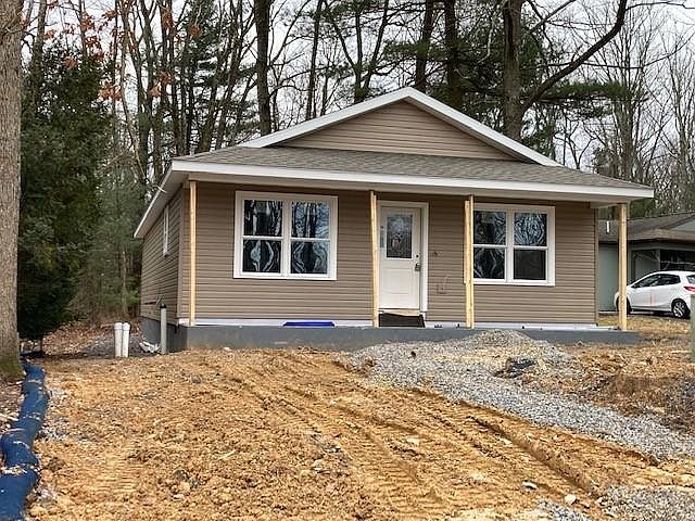 1st image of 123 Driftwood Dr