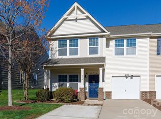 814 Summerlake Dr, Fort Mill, SC 29715