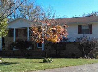 5198 Creek Bend Ct NW, Cleveland, TN 37312