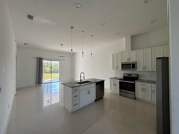 2nd image of 15 Regent Ln #A
