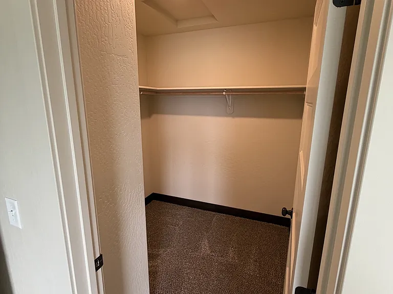 master closet (1 of 2)
