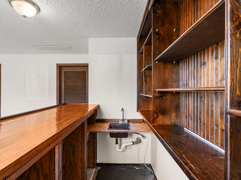 5916 Wolf Creek Pl — Photo 23
