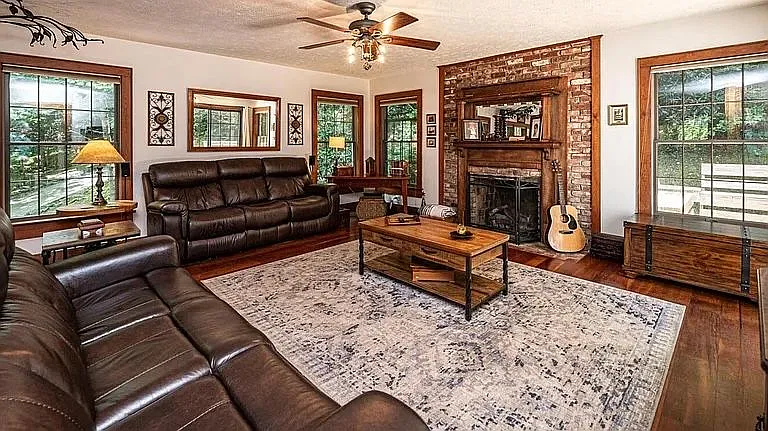159 Creekstone Dr — Photo 10