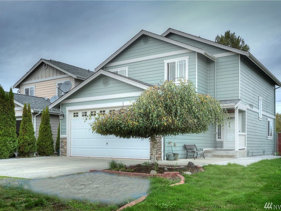 1st image of 13924 19th Ave NE #A