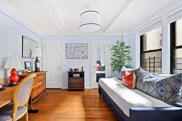 Sold by Compass | media 8