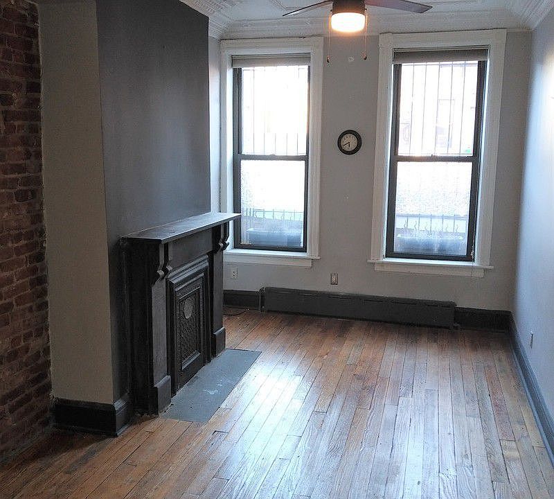 1st image of 132 Dikeman St APT 1L