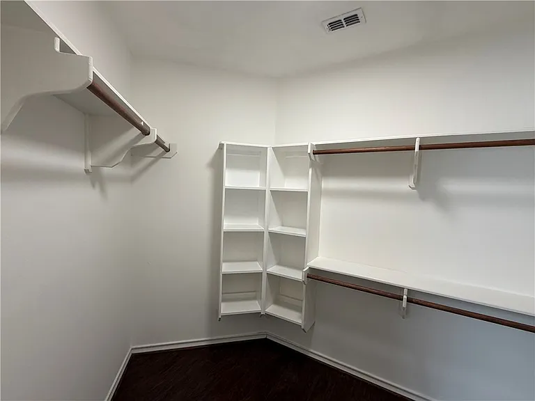 8317 Pocono Cir — Photo 29