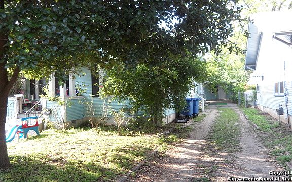 2nd image of 157 E Arlington Court