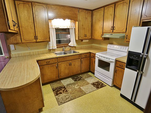 kitchen cook area