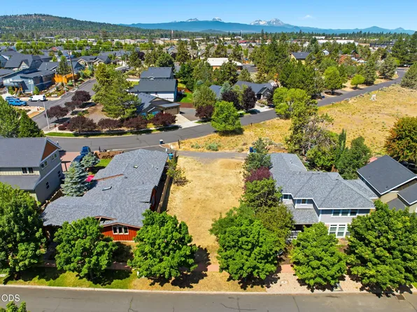 63213 Logan Ave, Bend, OR 97701