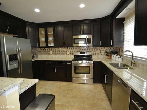 3rd image of 14732 Grobie Pond Ln