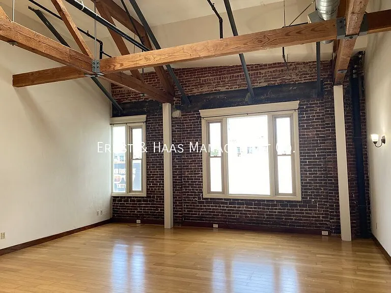 800 S Pacific Ave #203 — Photo 2