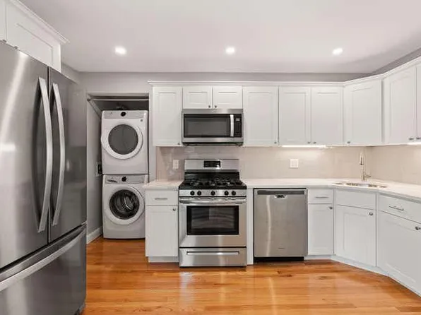 23 Palfrey St, Watertown, MA 02472