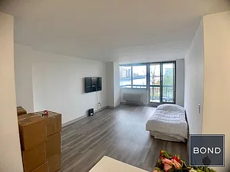 Rented by Bond New York