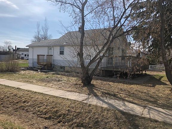2nd image of 5033 53rd St