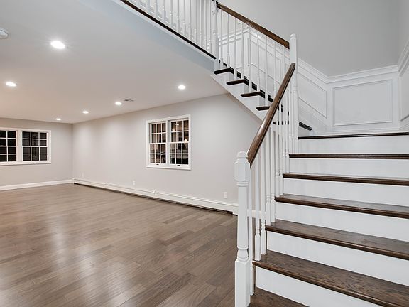 2nd image of 3 Bragg Dr