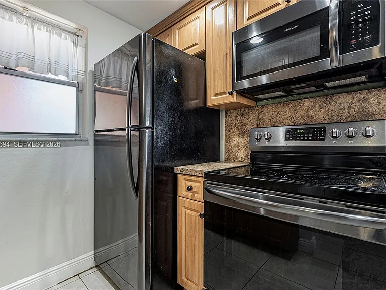 1100 W 35th St #23 — Photo 8