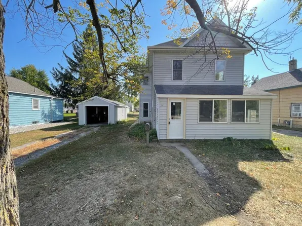 112 Main St W, Melrose, MN 56352