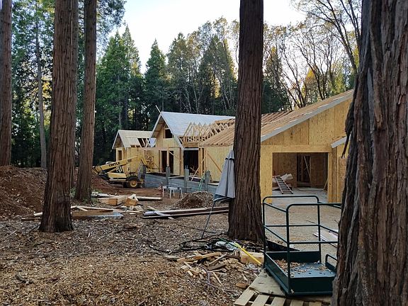 3rd image of 14166 Loma Rica Dr