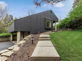 4633 Hayden Run Rd, Columbus, OH 43221