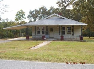 532 College St S, Centre, AL 35960