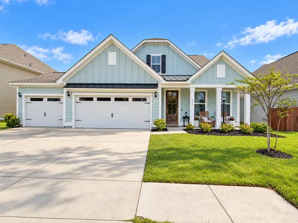 703 Black Pine Rd, Moncks Corner, SC 29461