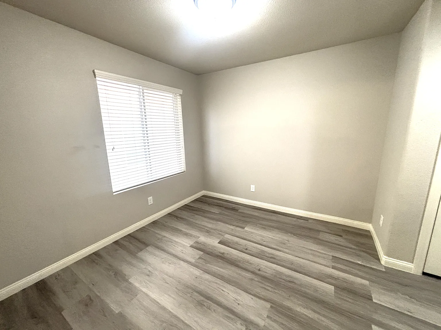 5 bed, 3005 sqft, $2,750 — Photo 4