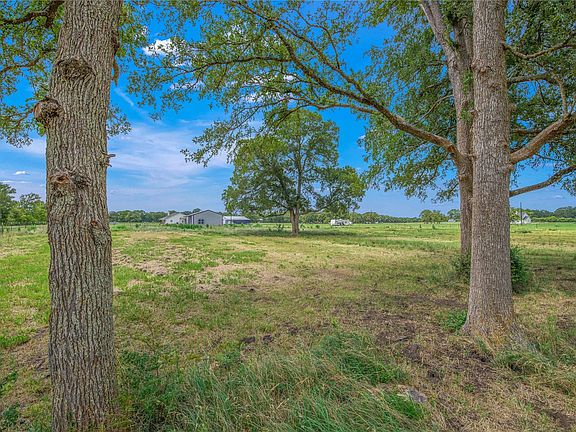 3rd image of 12889 Della Love Rd