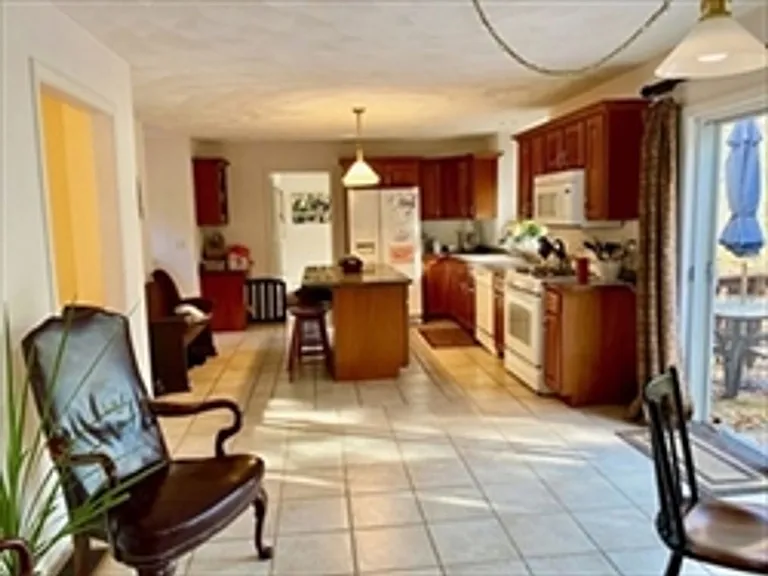 1 Eagle Cliff Rd — Photo 3