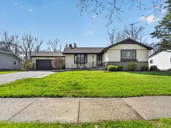 1411 Chester Rd, Lansing, MI 48912