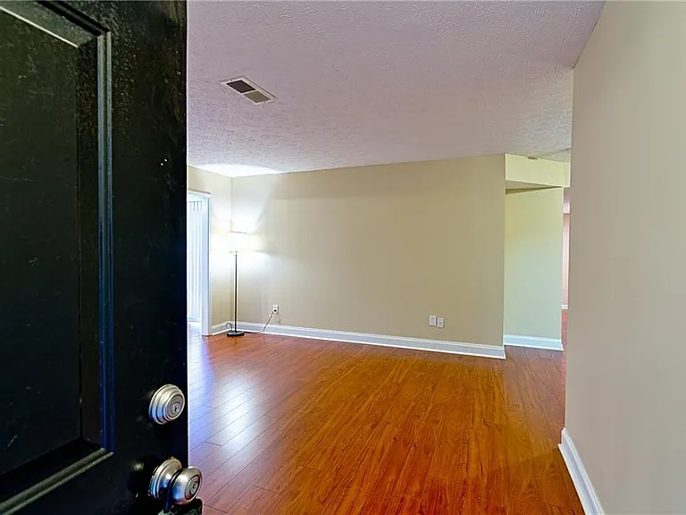 1808 Augusta Dr SE — Photo 1