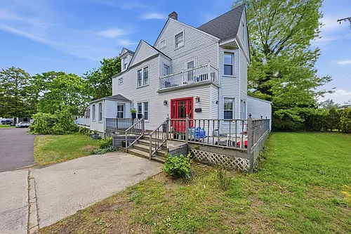 356 Cedar Ave Photo 1