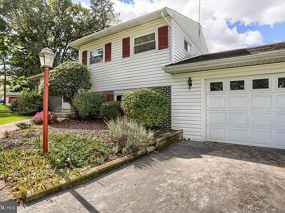 5th image of 7 Silver Spring Rd