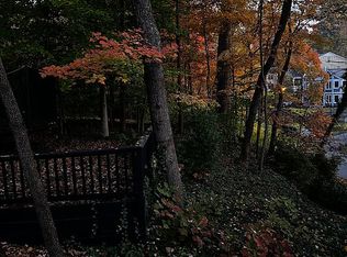 6325 Walhonding Rd, Bethesda, MD 20816