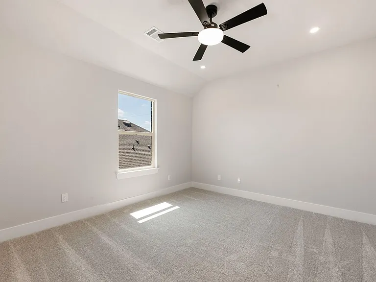 1221 Woodflower Dr — Photo 21