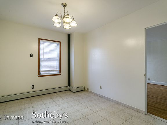 2nd image of 70-20 Manse St Floor 1