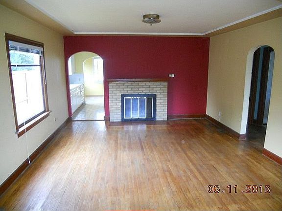 5th image of 4066 E G St