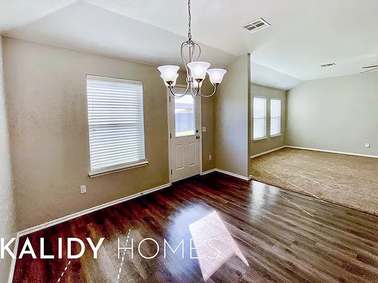 2904 Cider Mill Ln — Photo 8