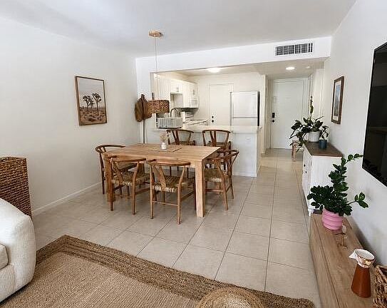 5th image of 2307 S Cypress Bend Dr APT 207A