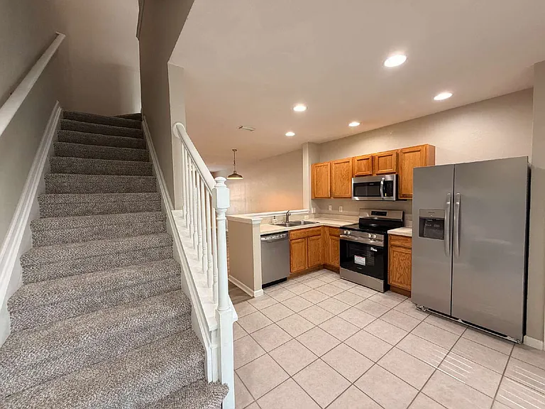 4430 SW 49th Ave — Photo 14