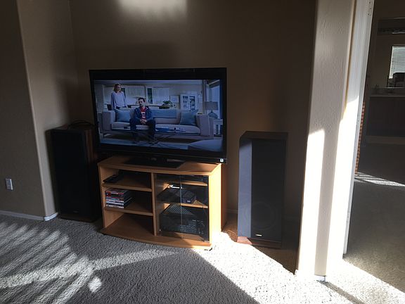 Entertainment center 