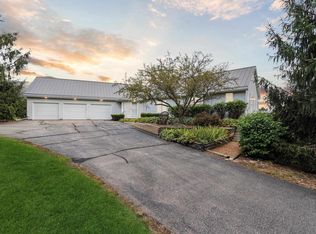 N2217 Wilderland Dr, Lake Geneva, WI 53147