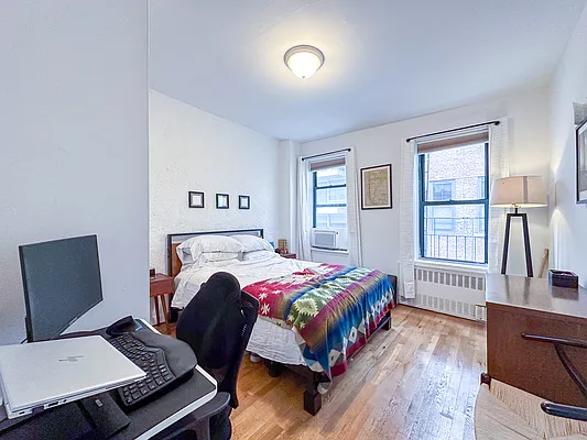 Rented by Compass | media 12